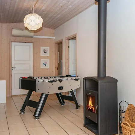 8 Person Holiday Home In Glesborg Glesborg