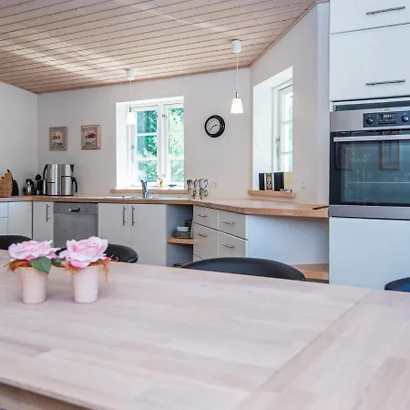 Prázdninový dům 8 Person Holiday Home In Glesborg Glesborg