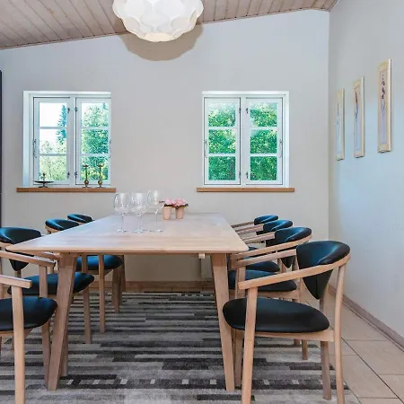 8 Person Holiday Home In Glesborg *