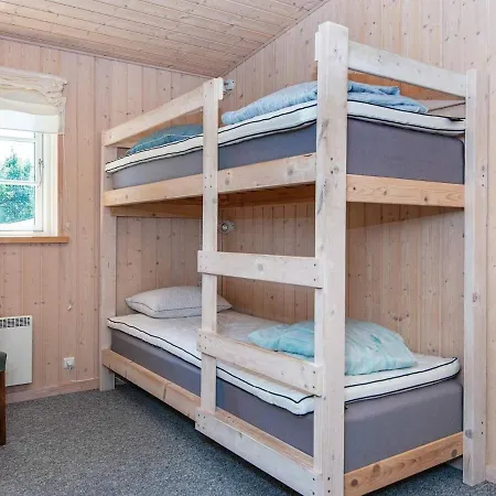 8 Person Holiday Home In Glesborg