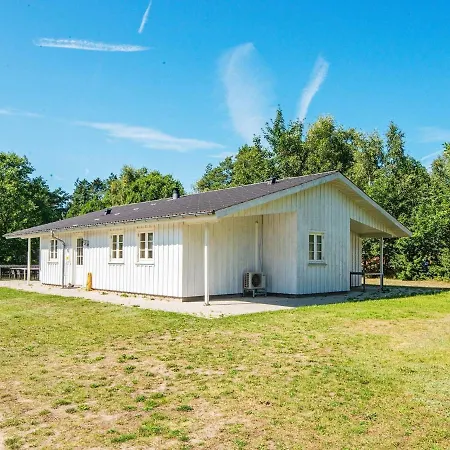 8 Person Holiday Home In Glesborg * Glesborg